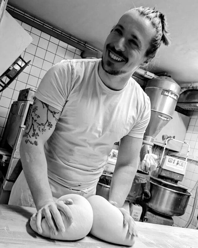 🍞 🍞 Wenn Leidenschaft und Liebe zum Beruf wird 🍞 🍞

#baking #bakinglove #selfmade #maislinger #badgoisern